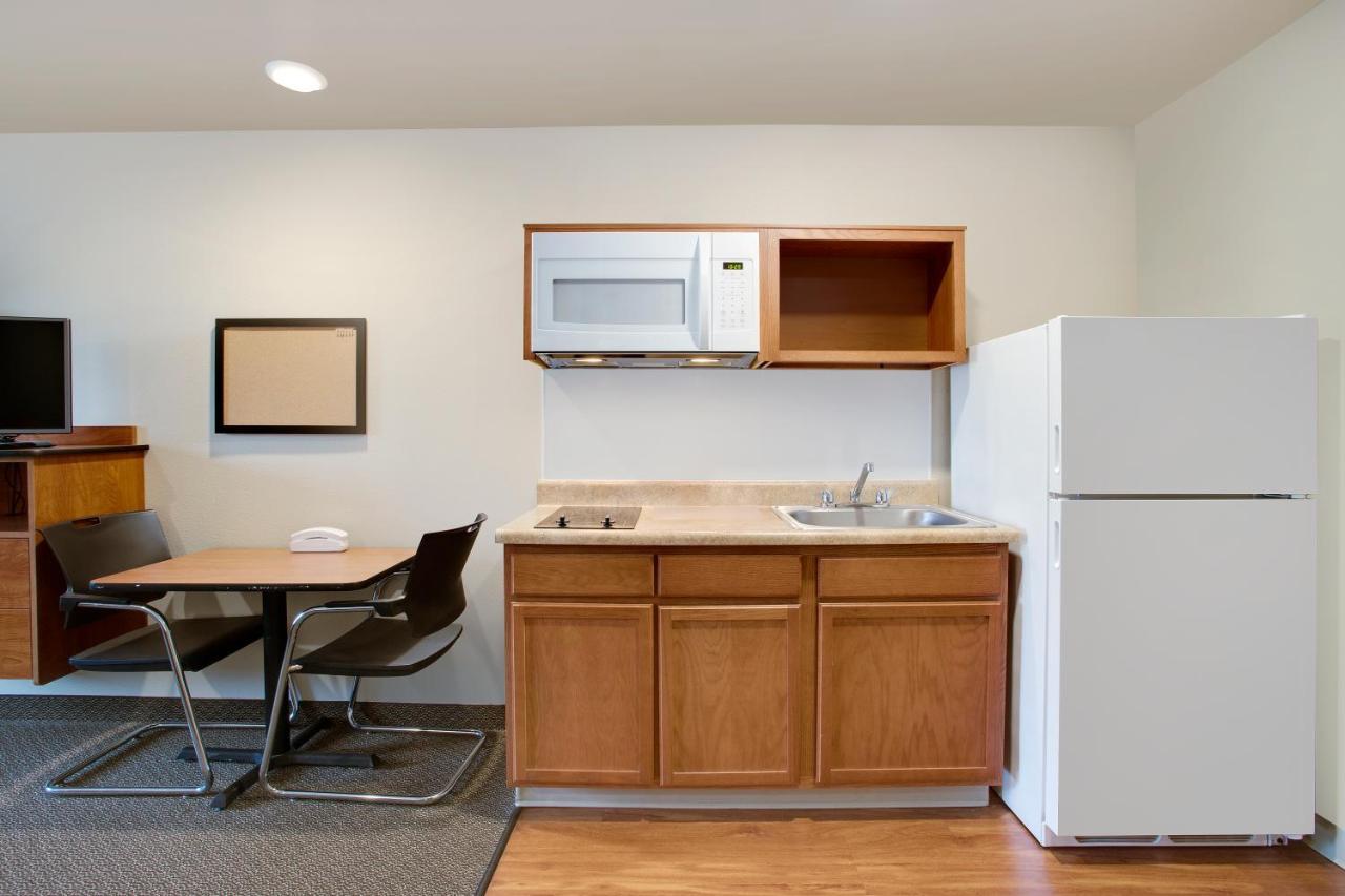 Woodspring Suites Columbus North I-270 Exterior photo