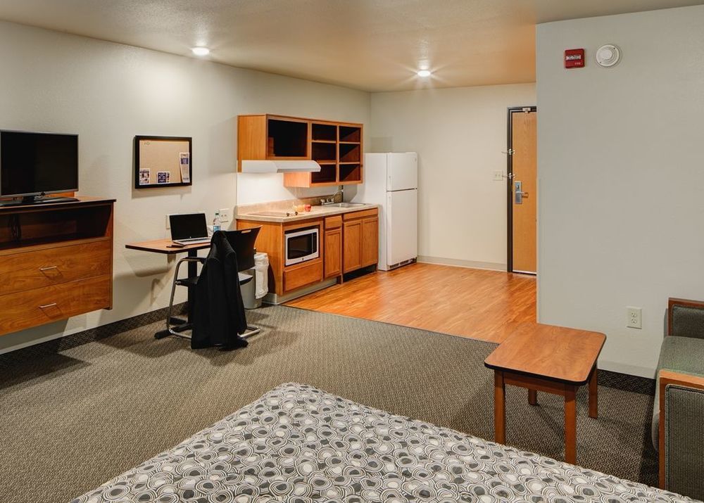 Woodspring Suites Columbus North I-270 Room photo